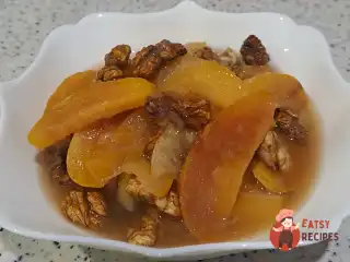 Варення з айви з волоськими горіхами