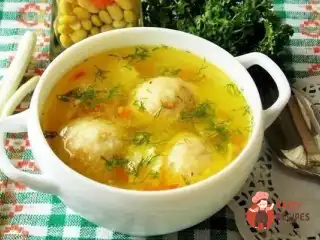 Овочевий суп із сирними кульками