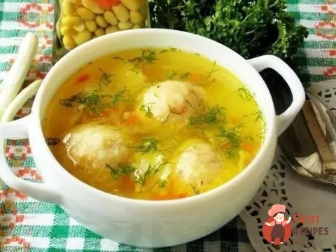 Овочевий суп із сирними кульками