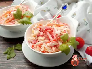 Салат "Червоне море" з крабових паличок