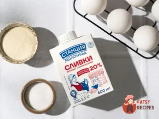 Крок 1: Яйця, смажені у вершках