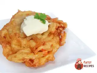 Картопляні латкес з червоною ікрою