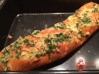 Мідії у пасаті з перцем