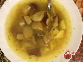 Суп із білих грибів