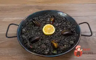 Чорний Рис З Морепродуктами