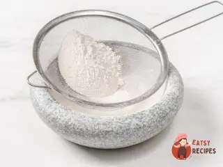Крок 5: Шарлотка з брусницею