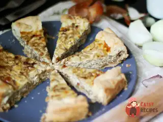 Цибульний пиріг російською