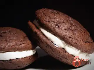 Печиво шоколадне з ванільним прошарком