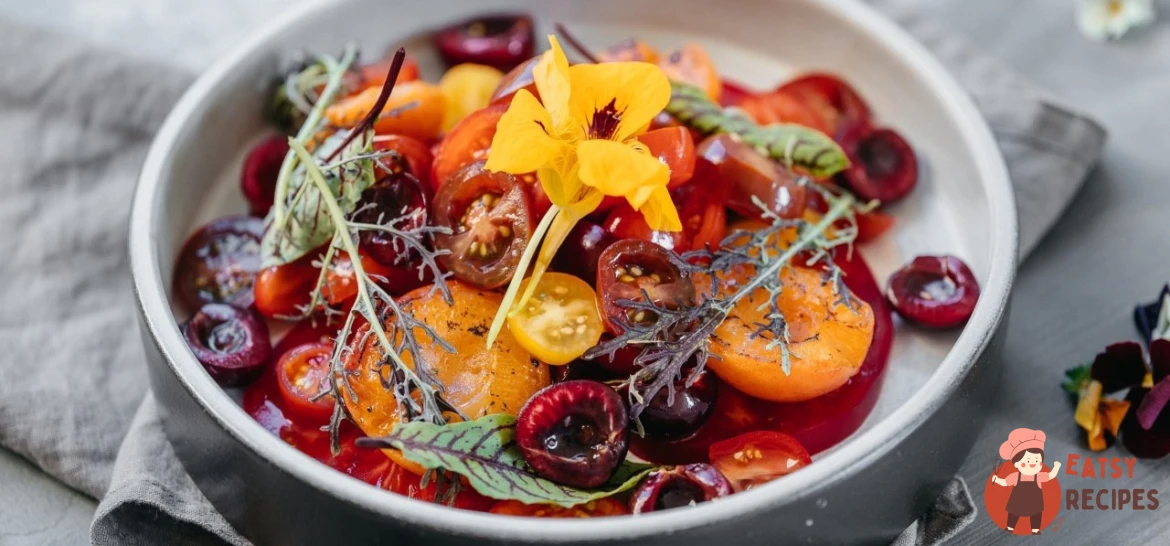 Салат з томатами, черешнею та абрикосами