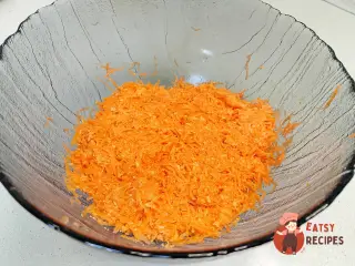 Крок 8: Морквяні котлети