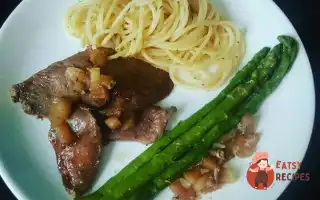 Індичка З Яблуками Та Спаржею