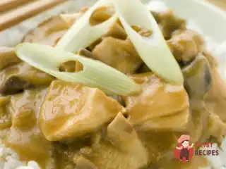 Рис з куркою, грибами та трюфелями