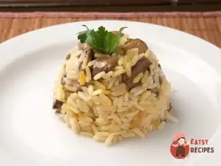 Плов з грибами та кедровими горішками