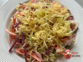Овочевий салат з куркою та картоплею пай