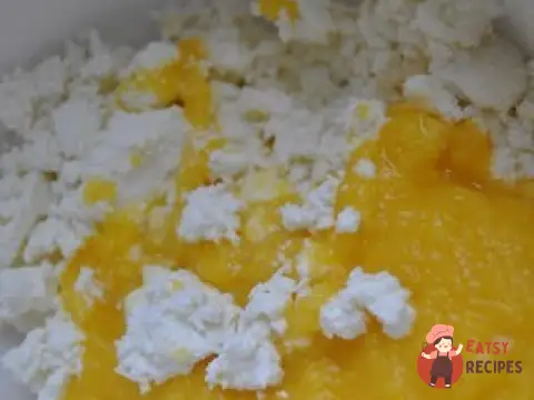 Сніданок з манго і апельсином.
