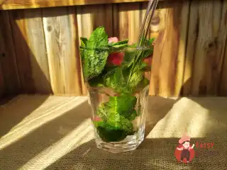 Полуничне мохіто