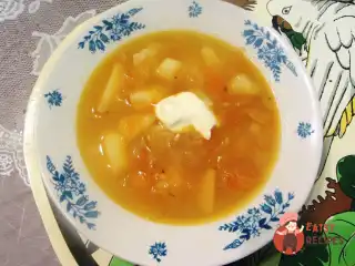 Щи із квашеної капусти