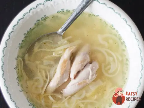 Домашня локшина з сільською куркою