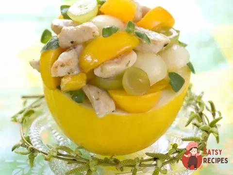 Тропічний салат з курки