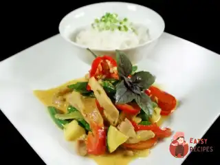 Каррі з печінки з томатним соусом