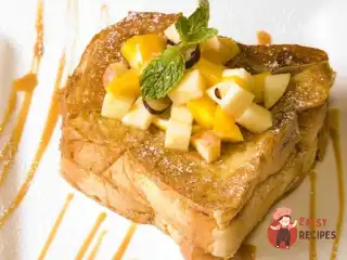 Гренки з корицею та грушевим соусом