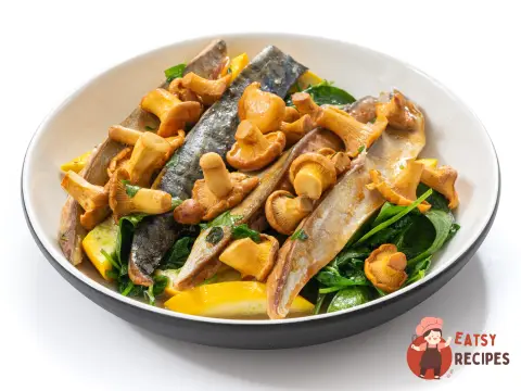 Скумбрія на мангалі з кабачками та лисичками