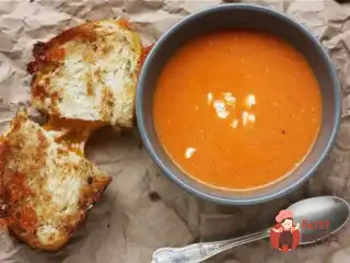 Суп-пюре з гарбуза з вершками