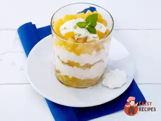 Ніжний кокосовий мус з абрикосами