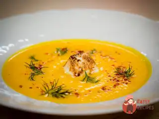 Морквяно-імбірний суп із маршмеллоу