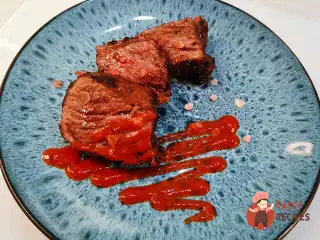 Медальйони з яловичини