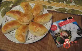 Тістечка З Сирного Тіста З Яблуками Та Цукром