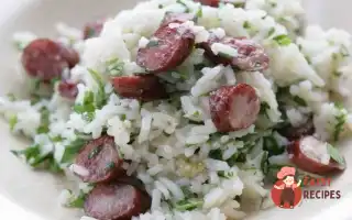 Рис Із Селерою Та Гострими Ковбасками