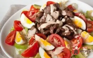 Перигірський Салат З Курячою Печінкою Та Овочами.