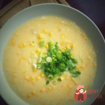 Молочний кукурудзяний суп з картоплею