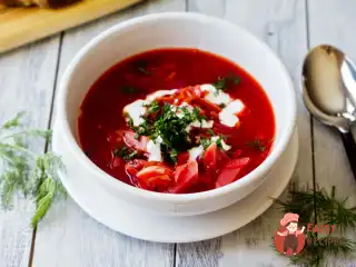 Борщ із помідорами