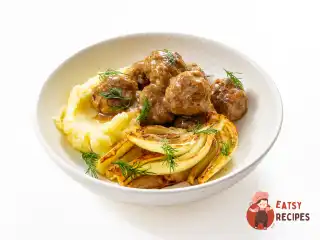 Фрикадельки в яблучно-сливовому соусі з глазурованим фенхелем