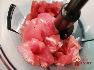 Крок 3: Курячі котлети з беконом
