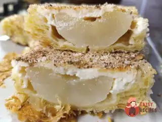 Пиріг із грушами та рікотою