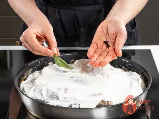 Крок 9: Судаки у сметані