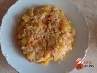 Тушені кабачки з рисом
