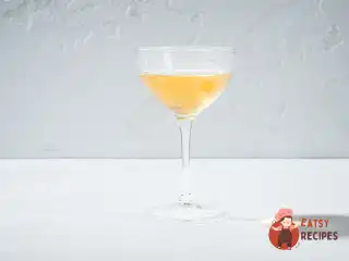 Коктейль Yuzu Spritz