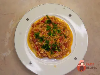 Крок 12: Яєчня з помідорами