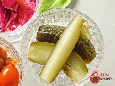 Бочкові огірки