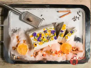 Нуга з мигдалем