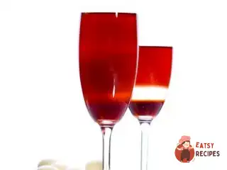 Шампанське з джином та журавлиною