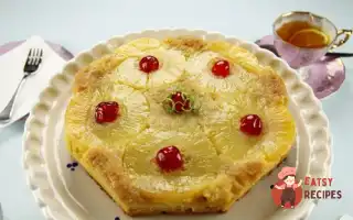 Мигдальний Торт З Фруктами Та Рисовою Начинкою