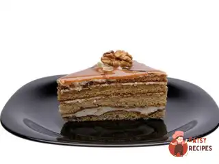 Горіховий торт зі згущеним молоком