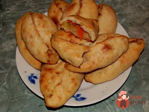 Пиріжки з капустою та морквою