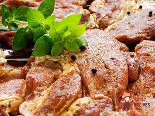 Медово-часниковий маринад для свинини