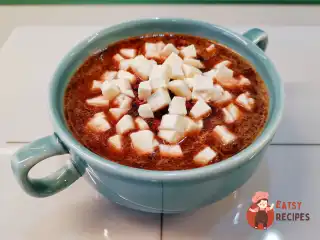 Гаспачо з моцарелою